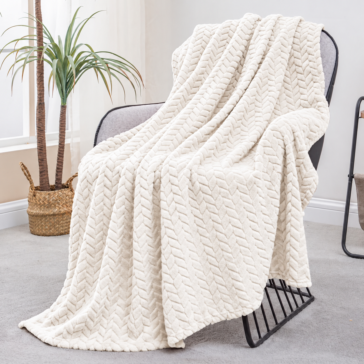Plush Jacquard Throw