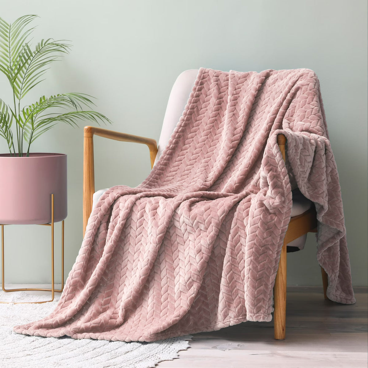 Plush Jacquard Throw